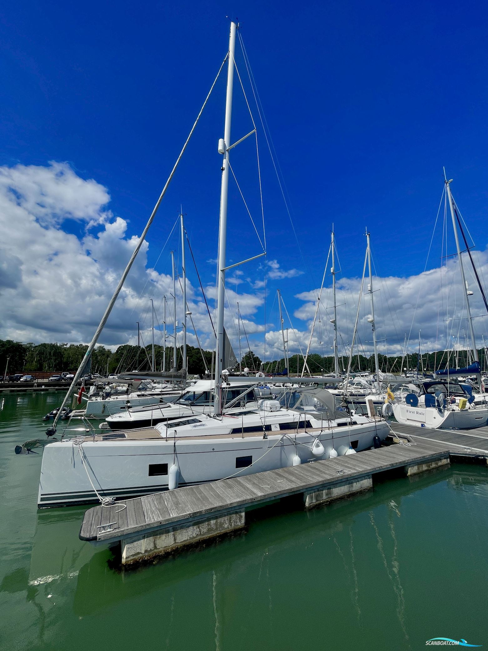 Hanse 418