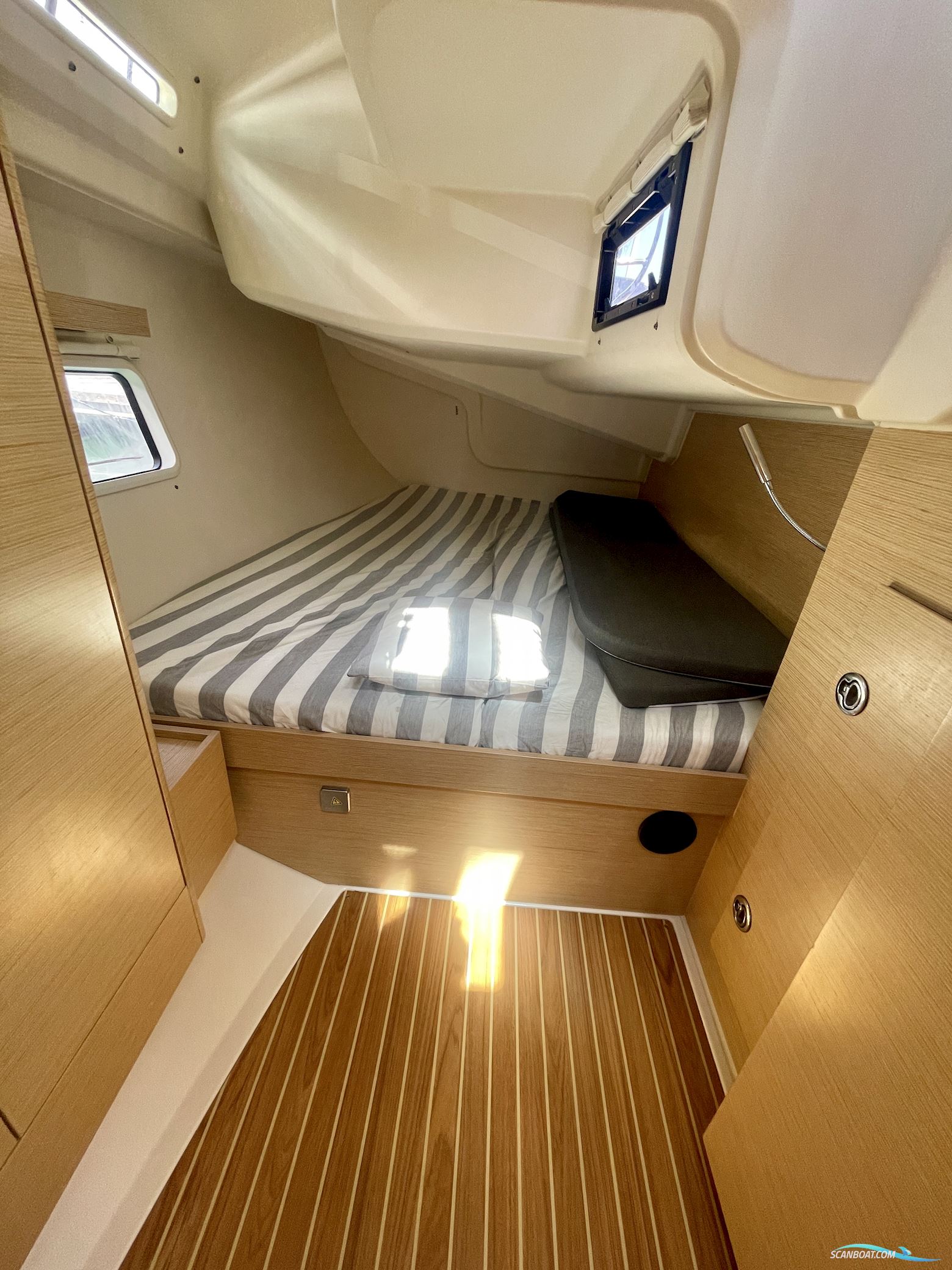Hanse 418