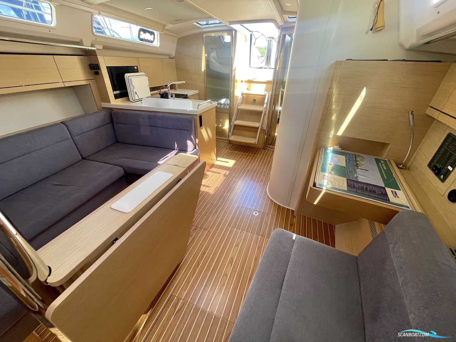 Hanse 418