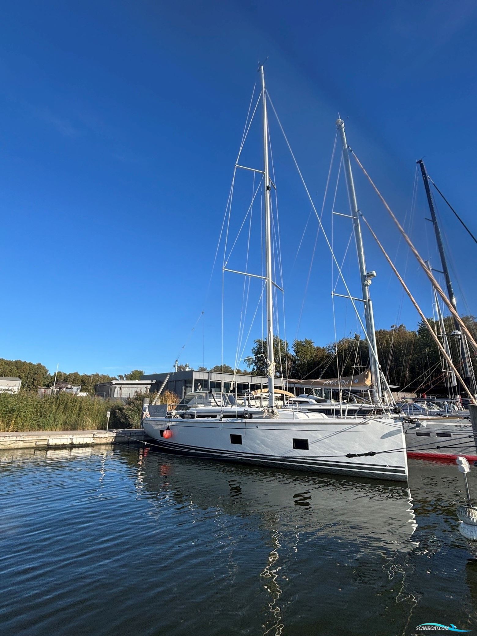 Hanse 418