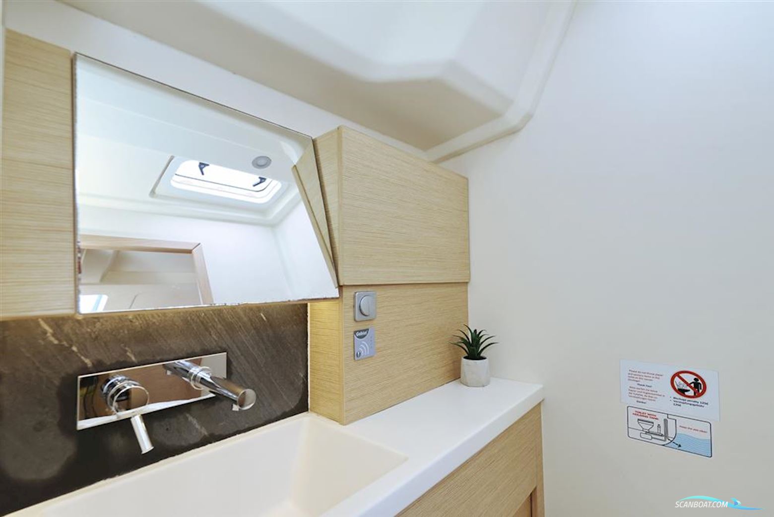 Hanse 458