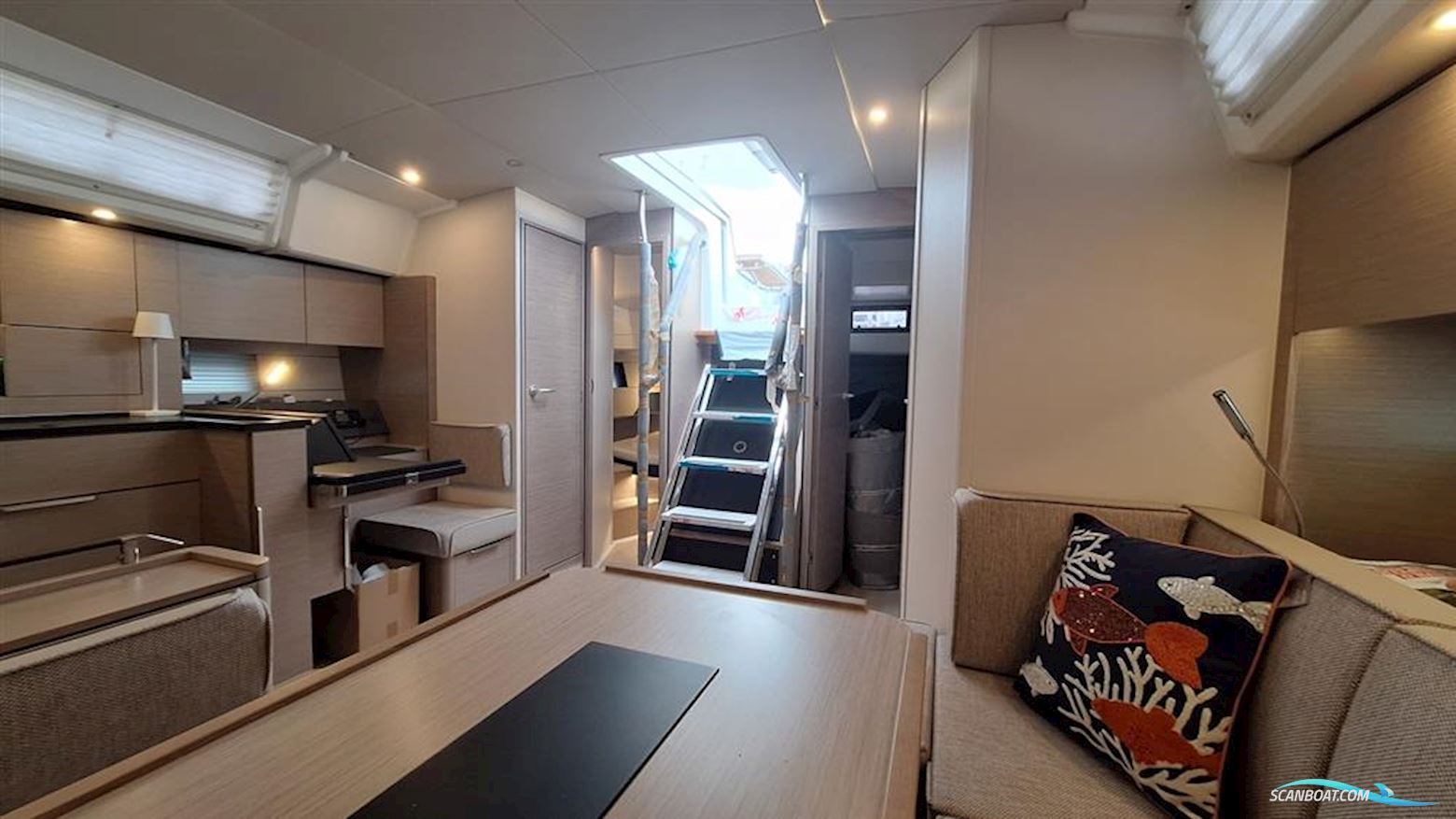 Hanse 460