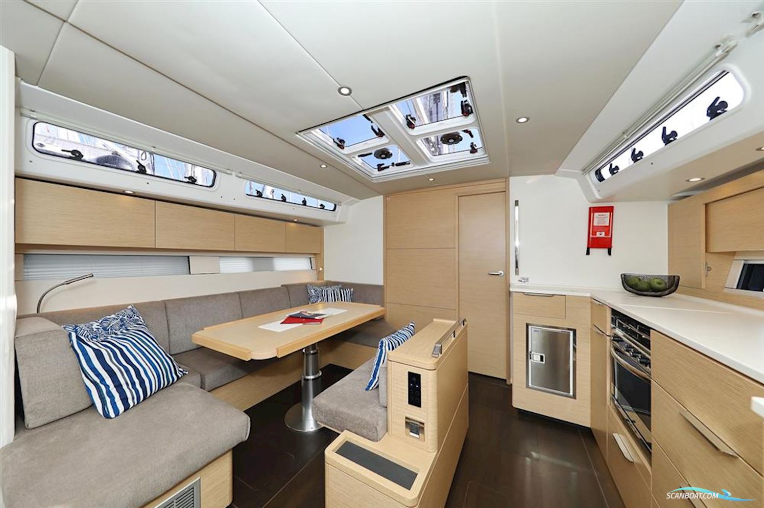 Hanse 460