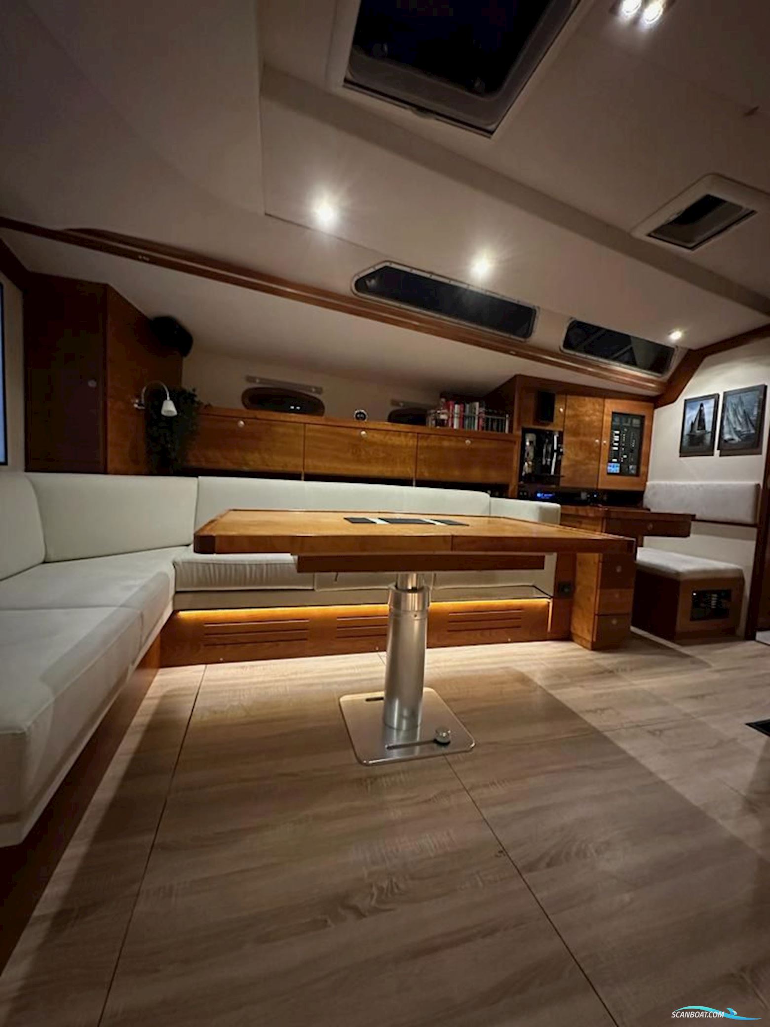 Hanse 531 E