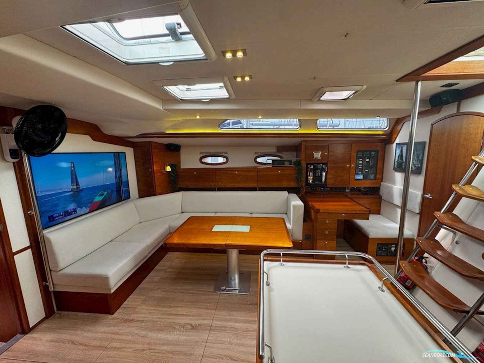 Hanse 531 E