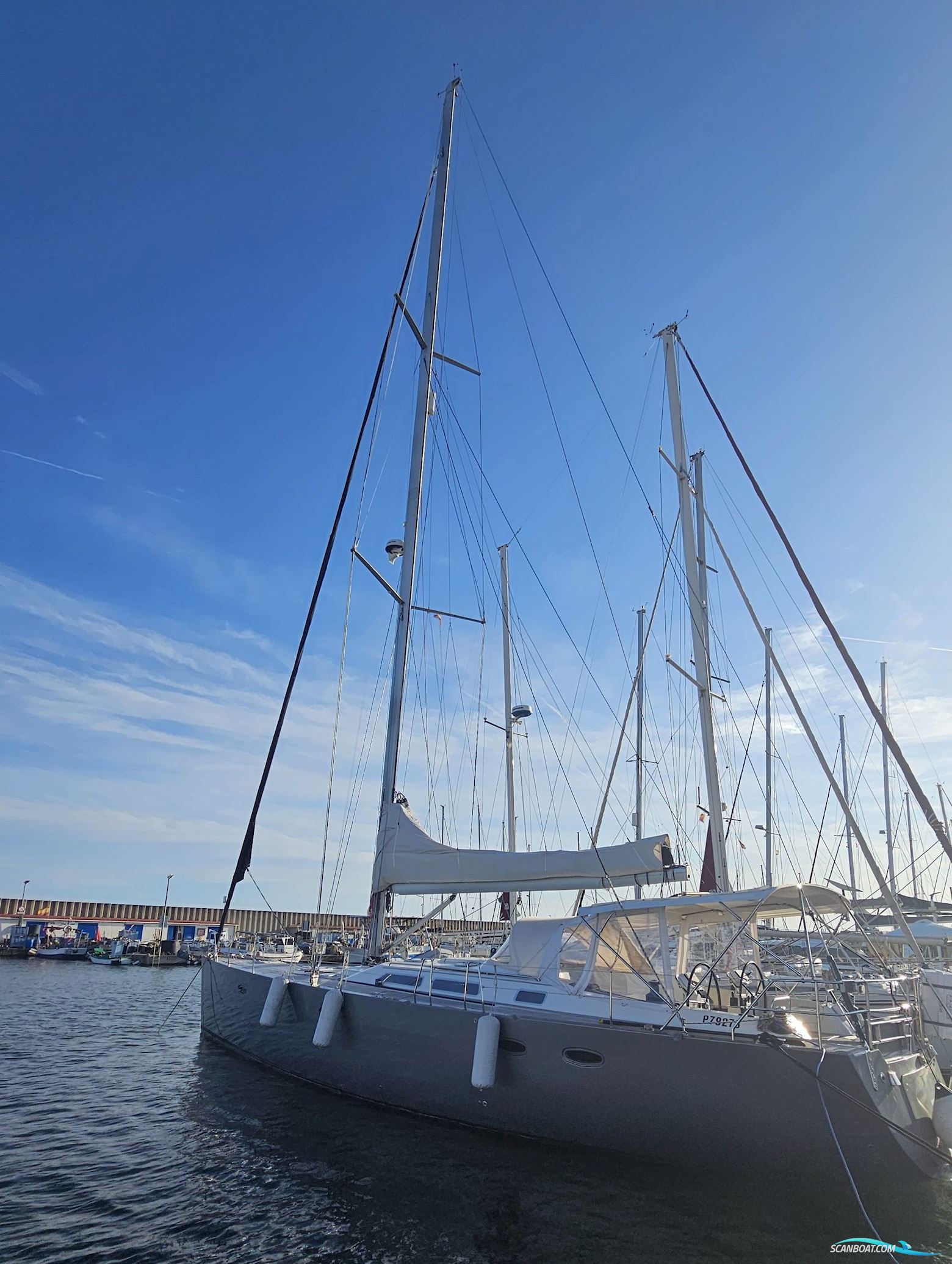 Hanse 531 E