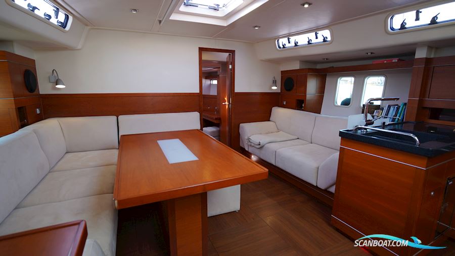 Hanse 545