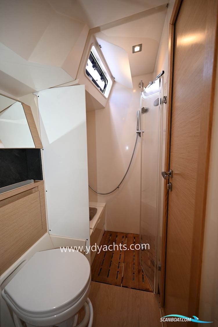 Hanse 548