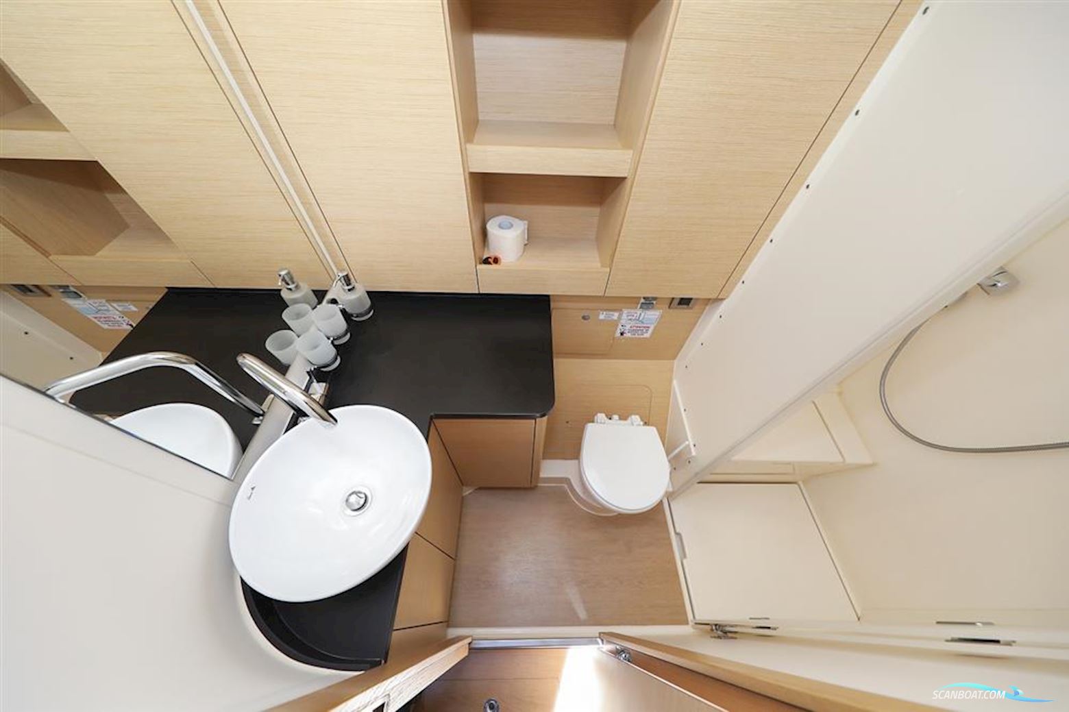 Hanse 588