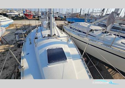 Hanse Yachts 300 Segelbåt 2003, med Volvo motor, Frankrike
