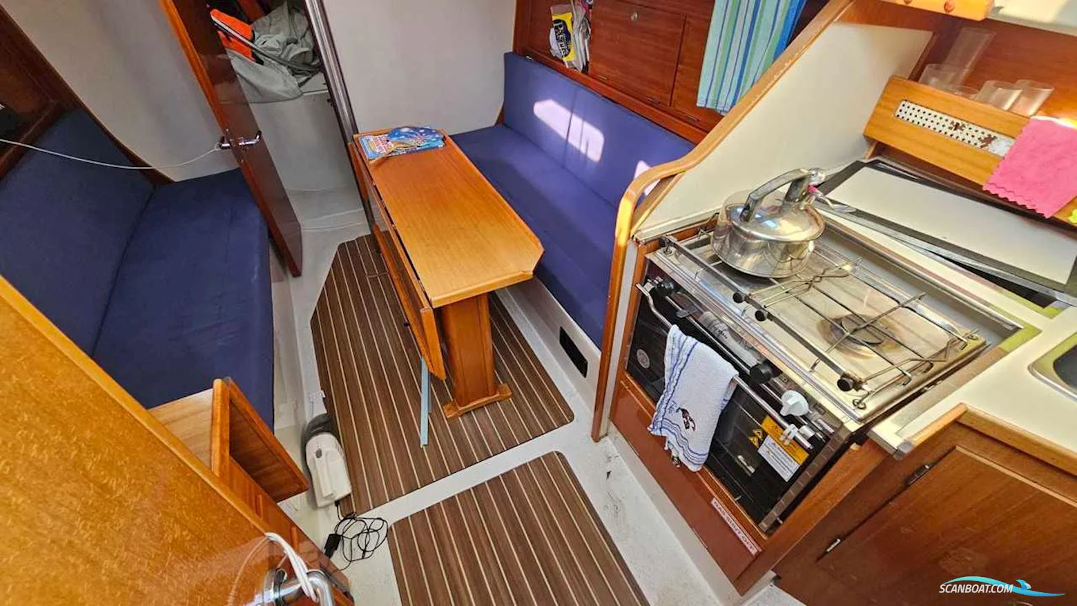 Hanse Yachts 300