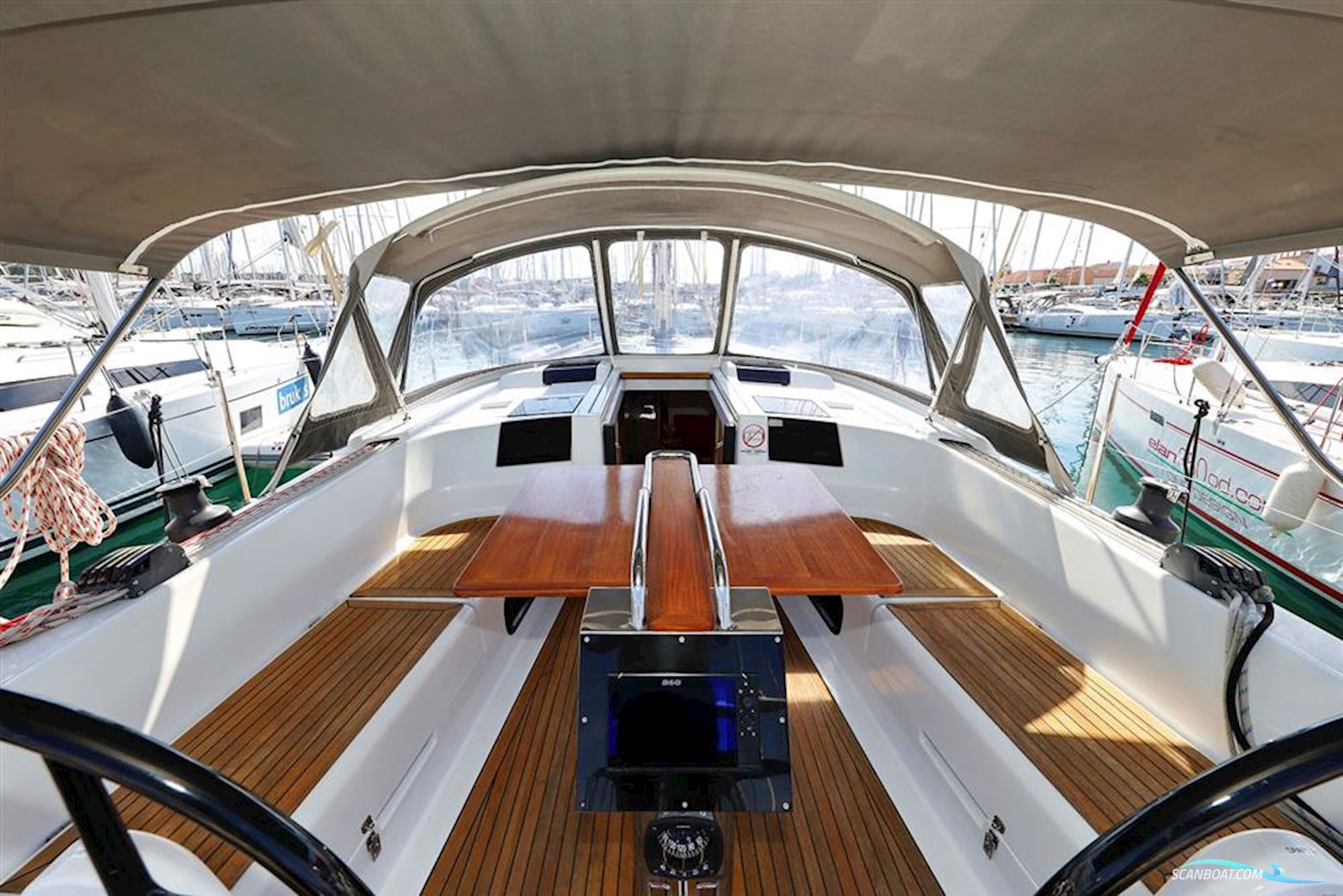 Hanse Yachts 415