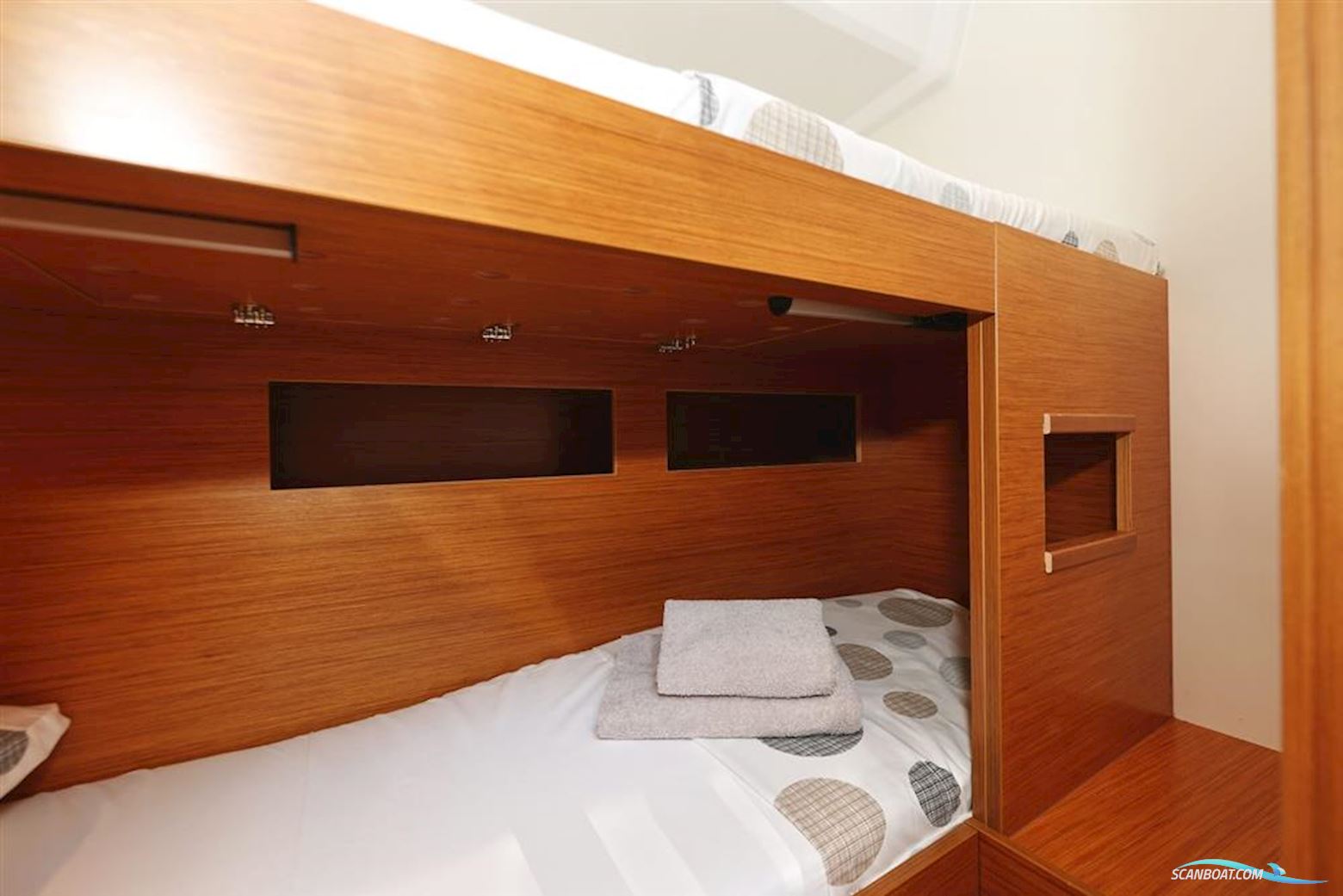 Hanse Yachts 460
