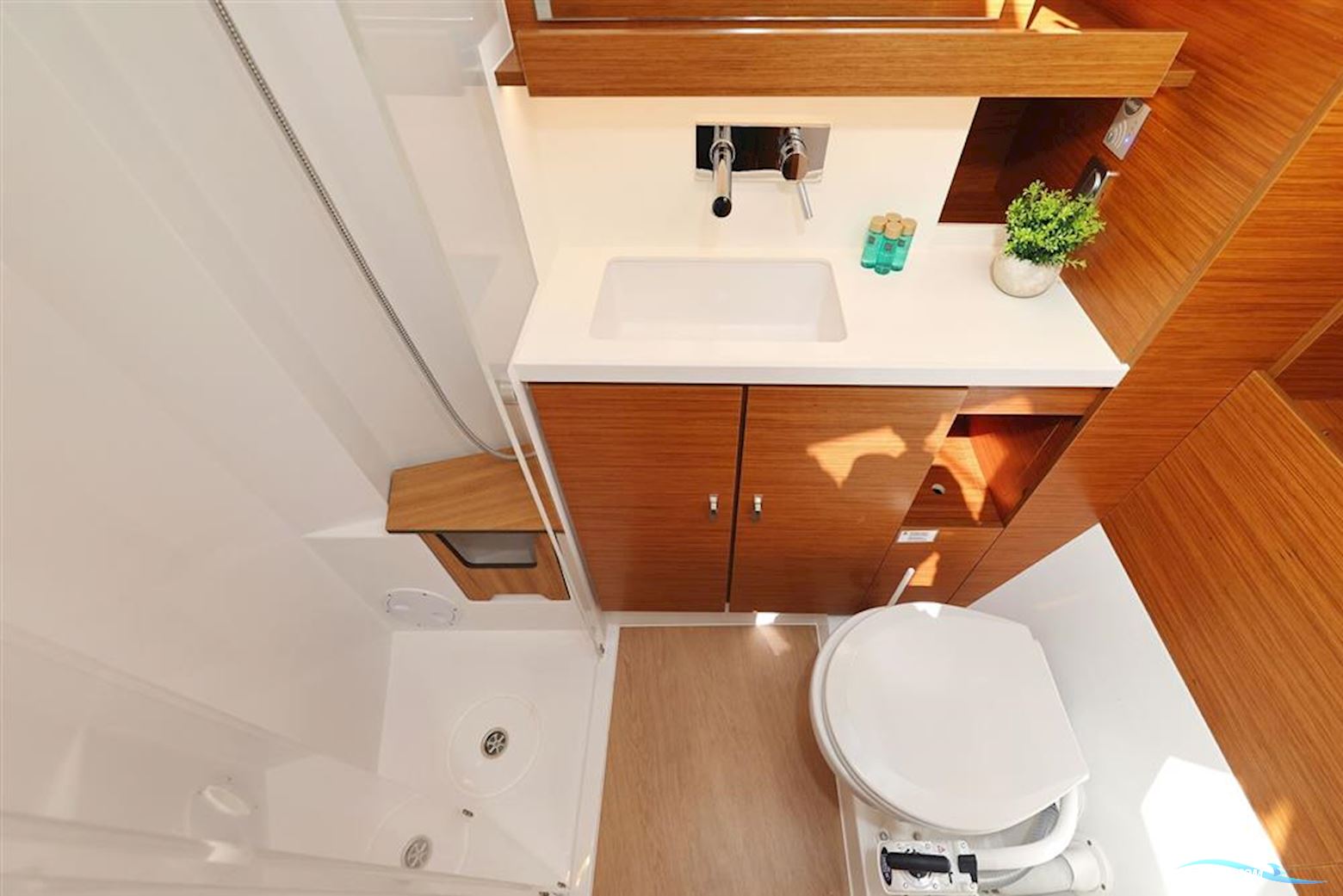 Hanse Yachts 460