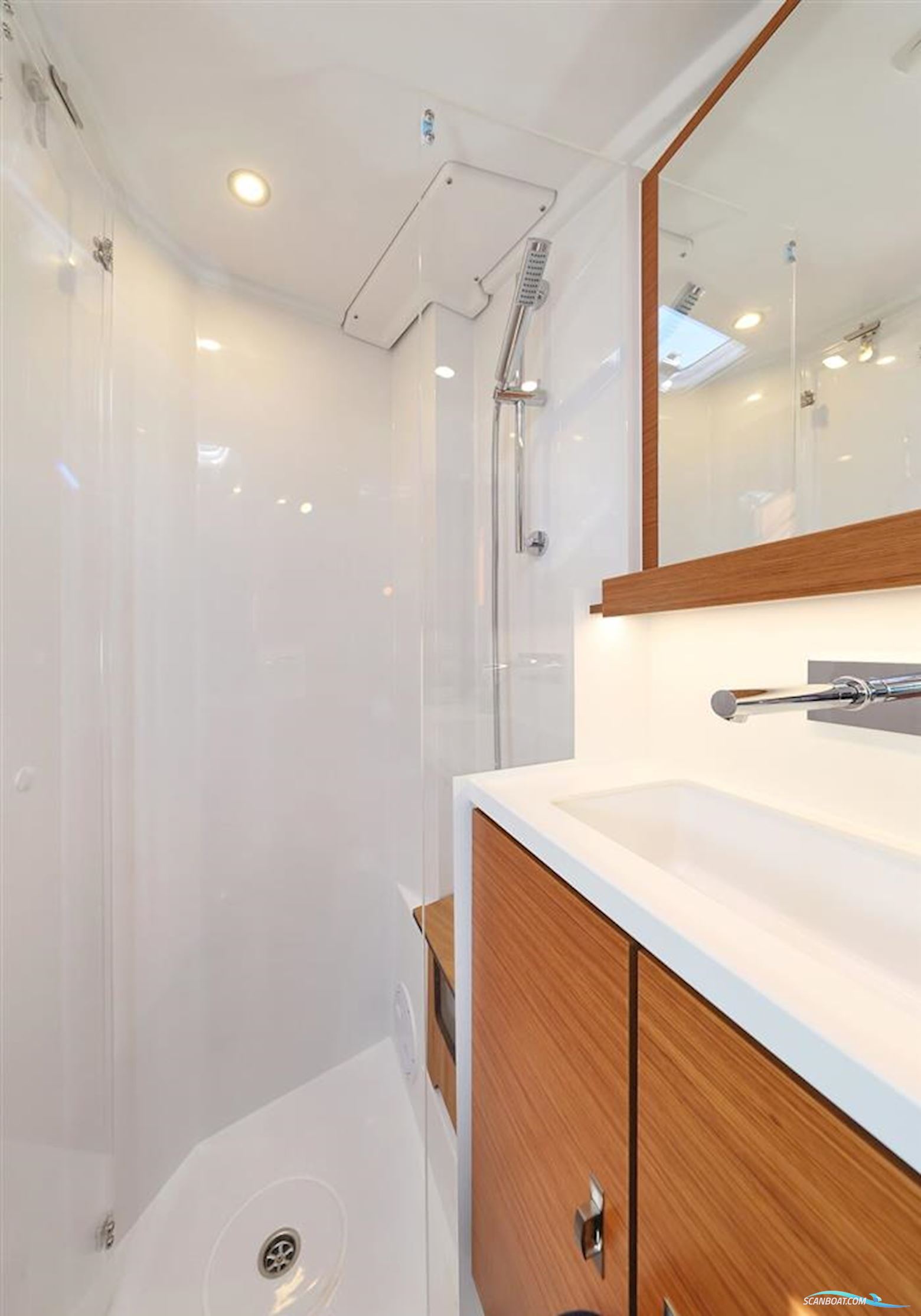 Hanse Yachts 460