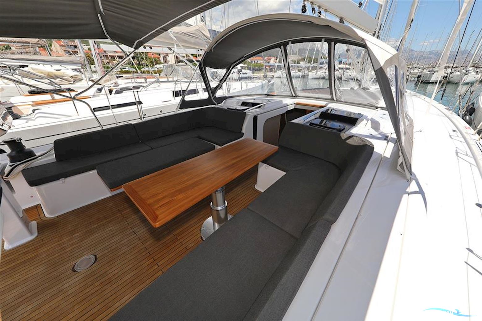 Hanse Yachts 548