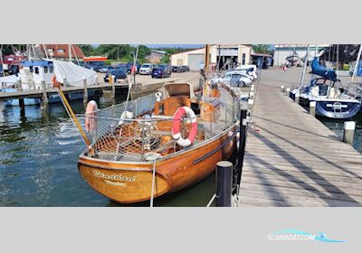 Heinrich Braue Klassiker 9 KR Yacht Segelbåt 1948, med Volvo Penta motor, Tyskland