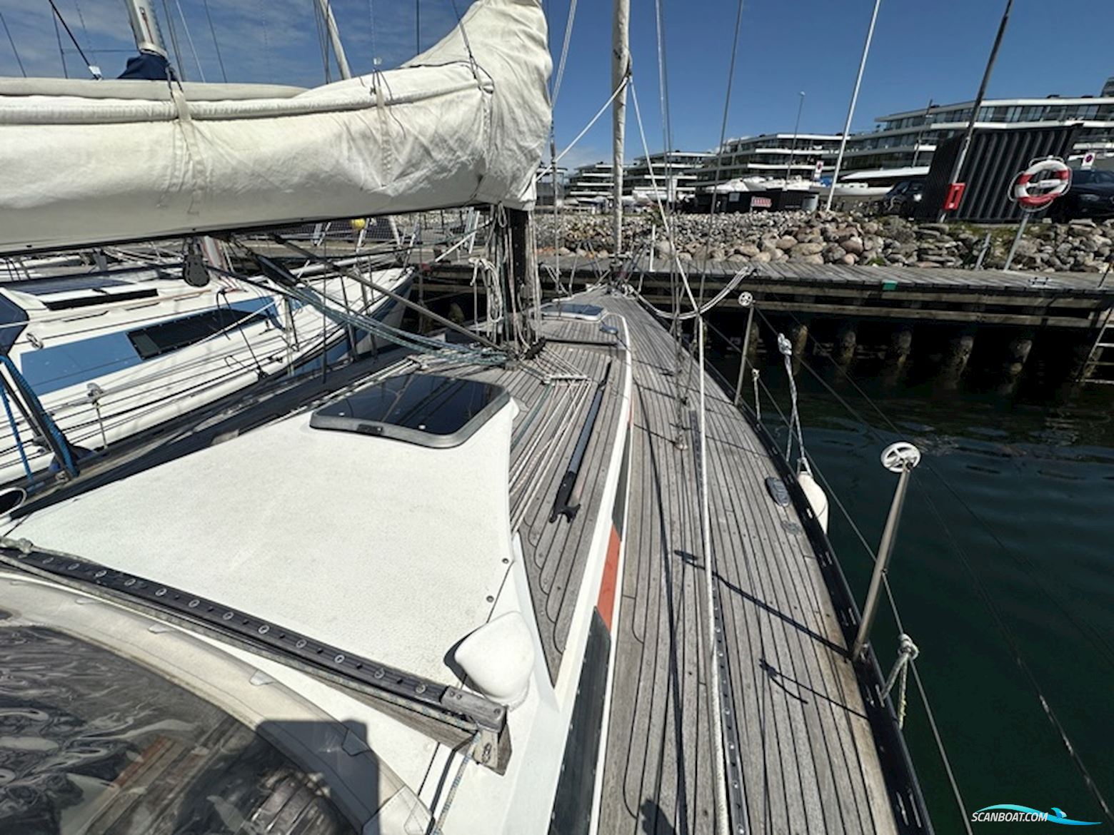 HELMSMAN 35