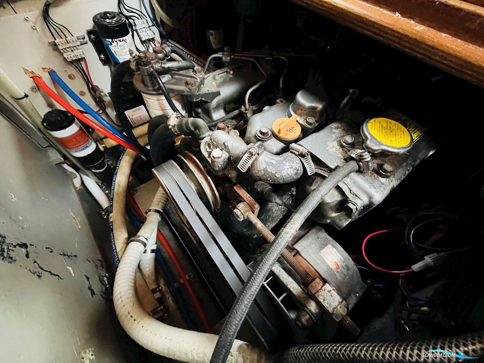 Helmsman 49DS