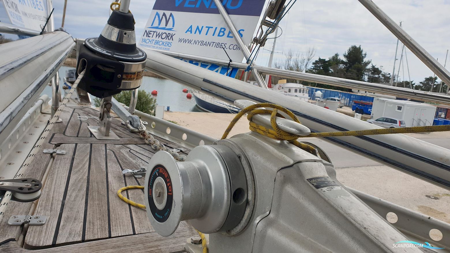 Helmsman Bosun Queen 55