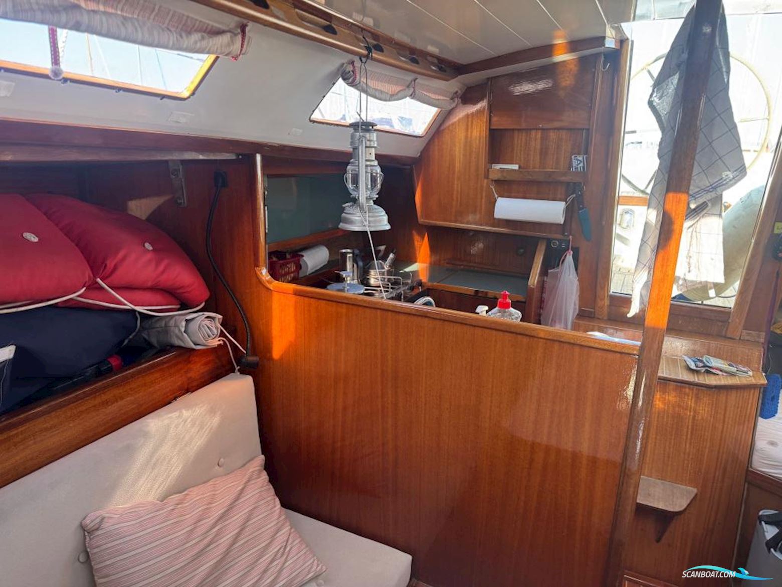 Helmsmann 35