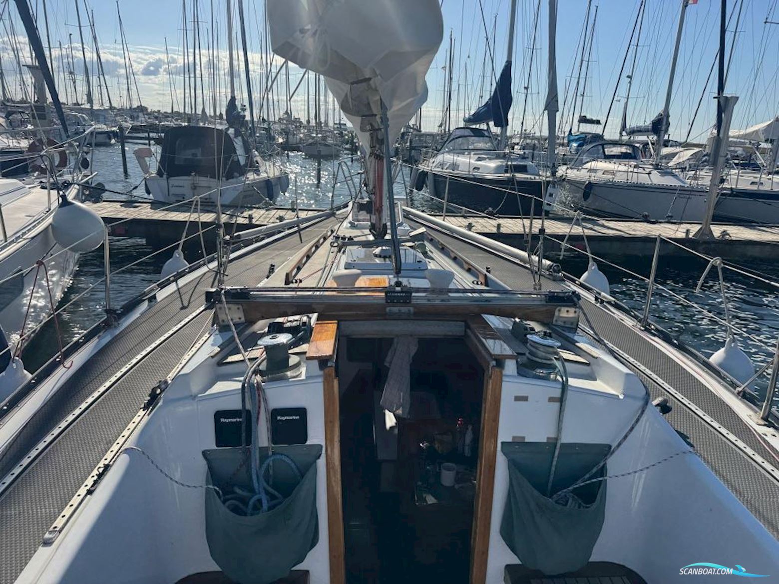 Helmsmann 35