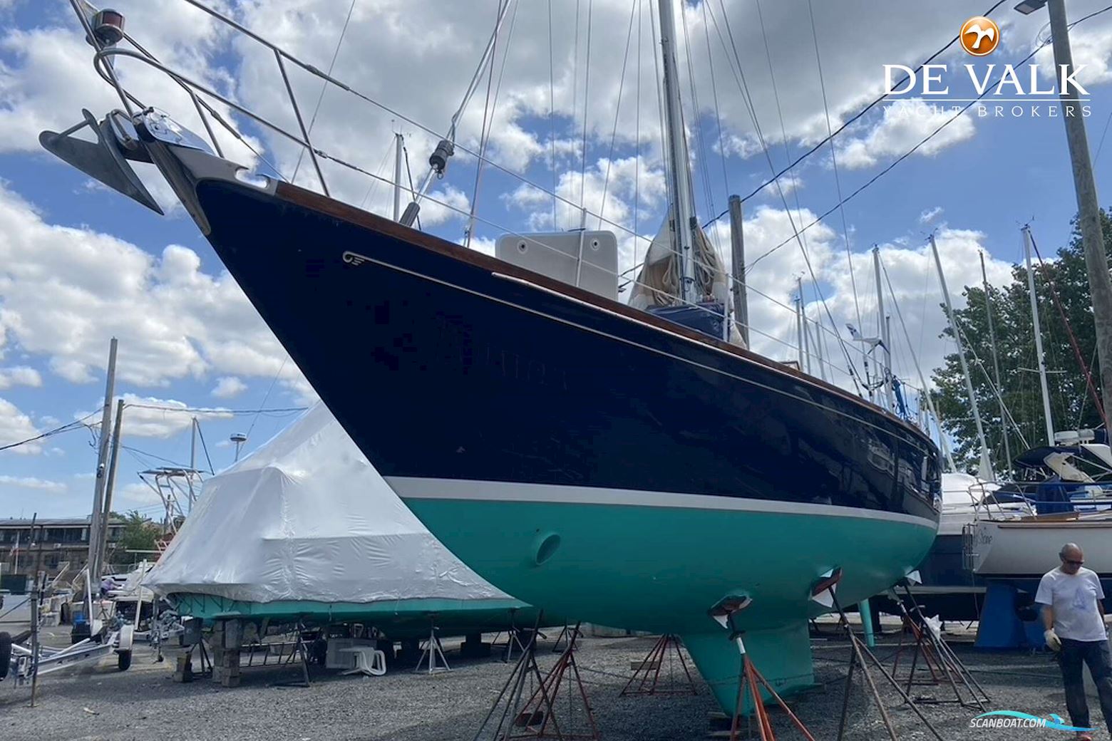 HINCKLEY Sou'wester 52