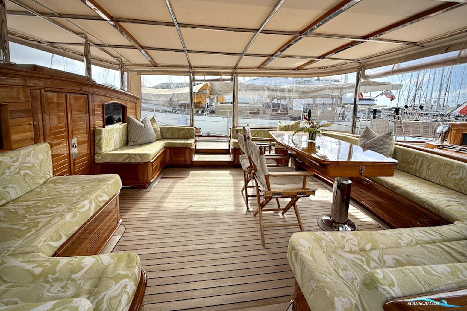 Hoek Truly Classic 108