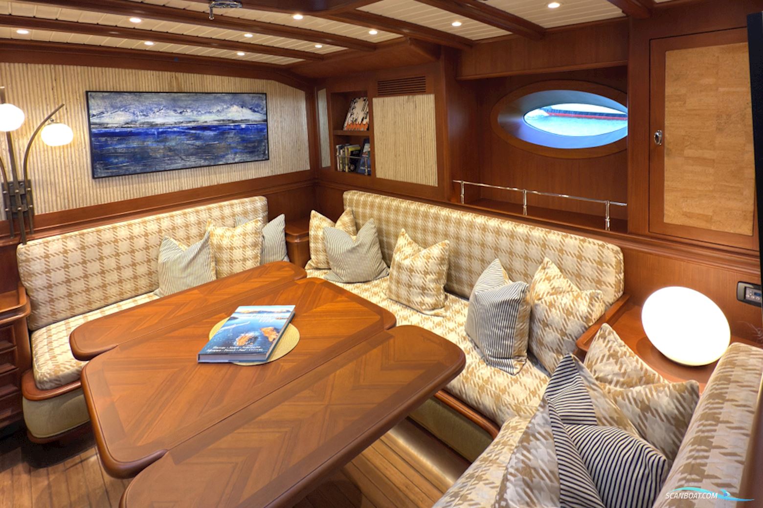 Hoek Truly Classic 108