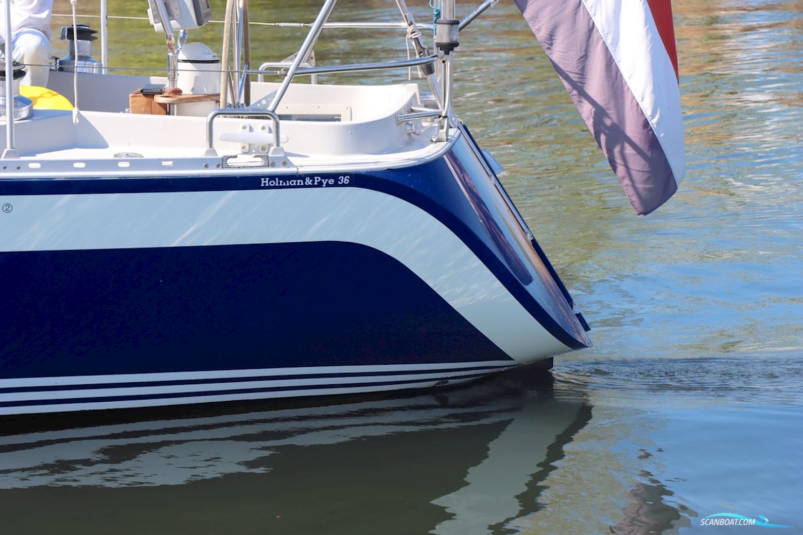 Holman & Pye Red Admiral 36