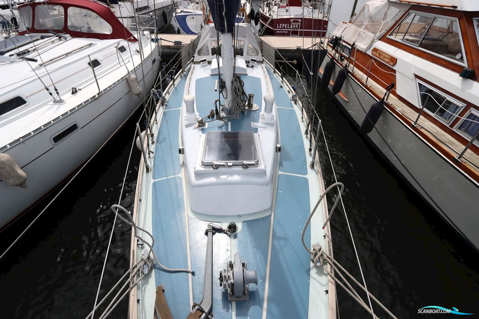 Holman and Pye  Rustler 31