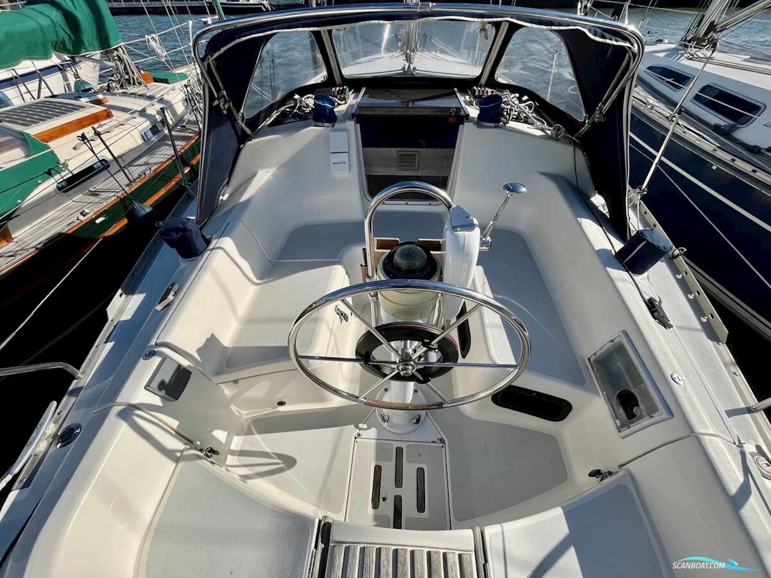 Hunter  30