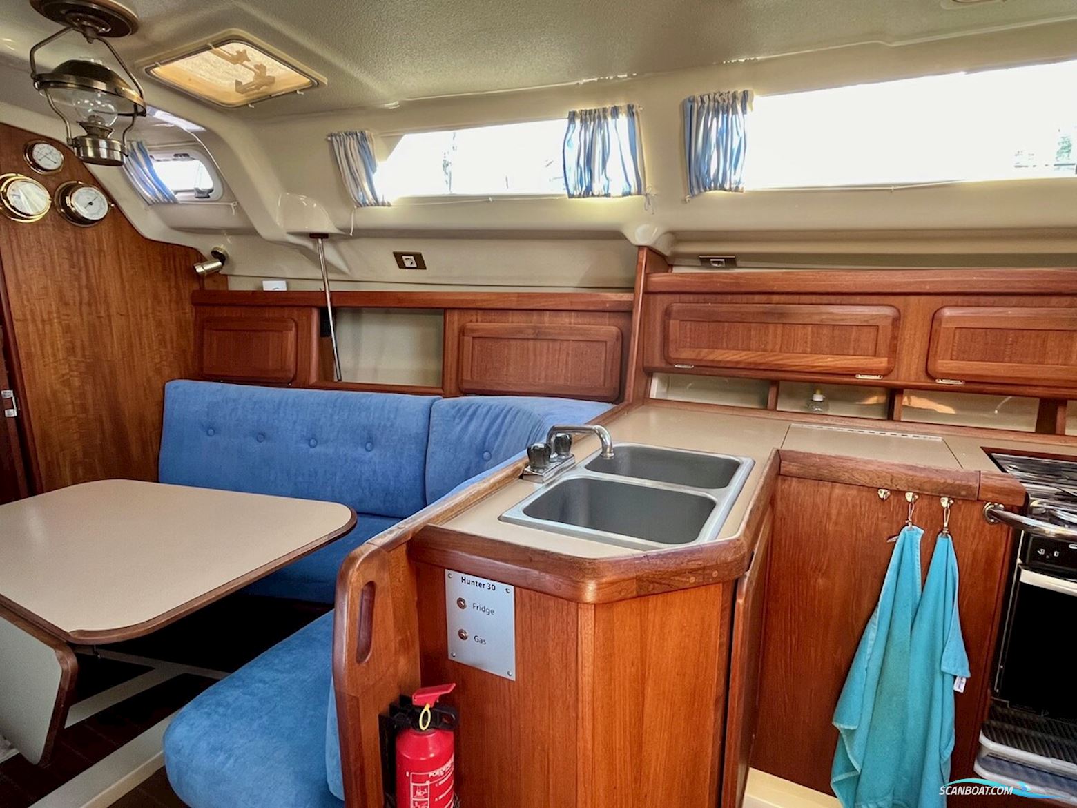 Hunter  30