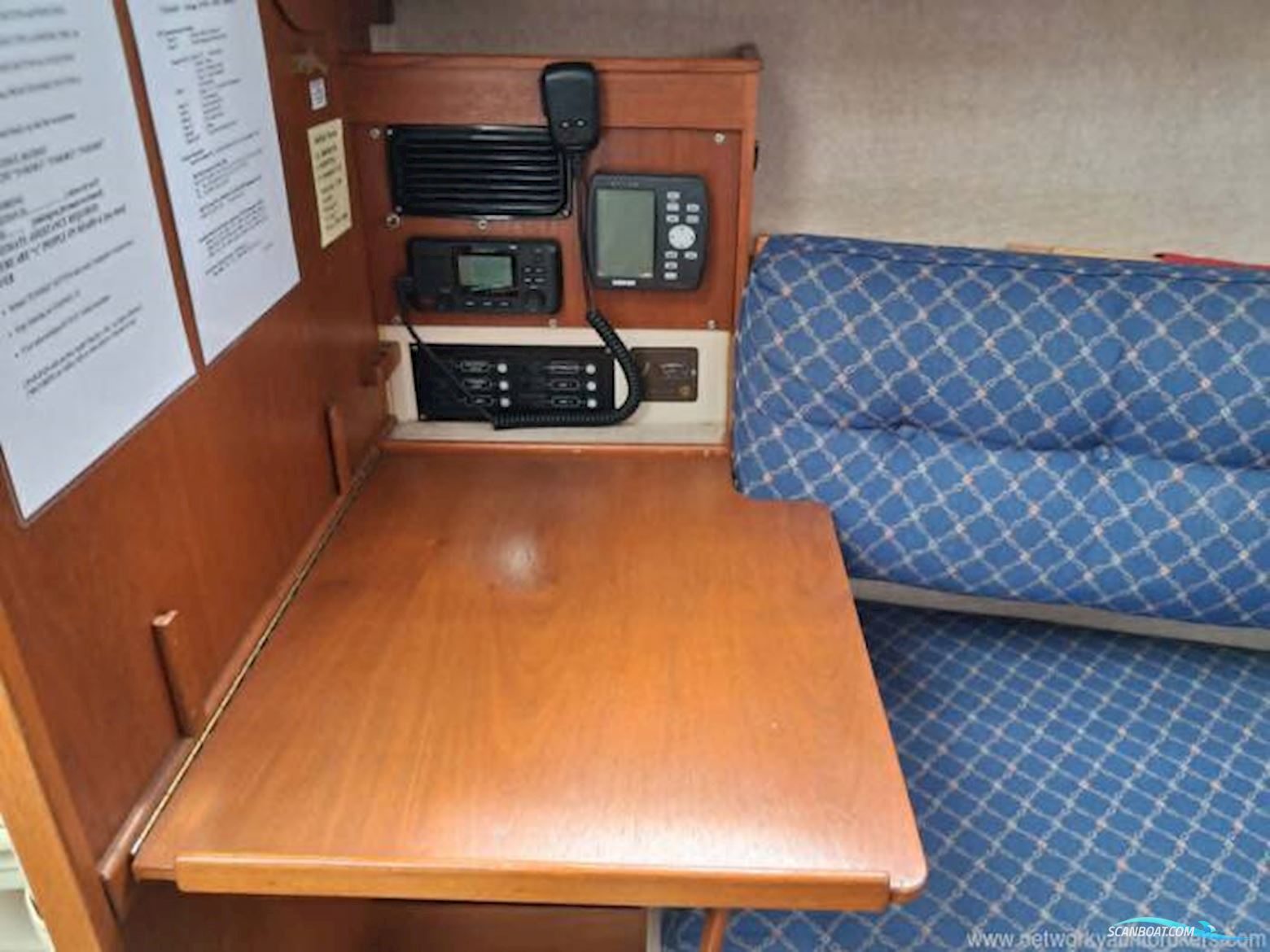 Hunter 245