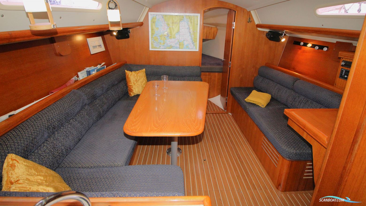 Hunter 33