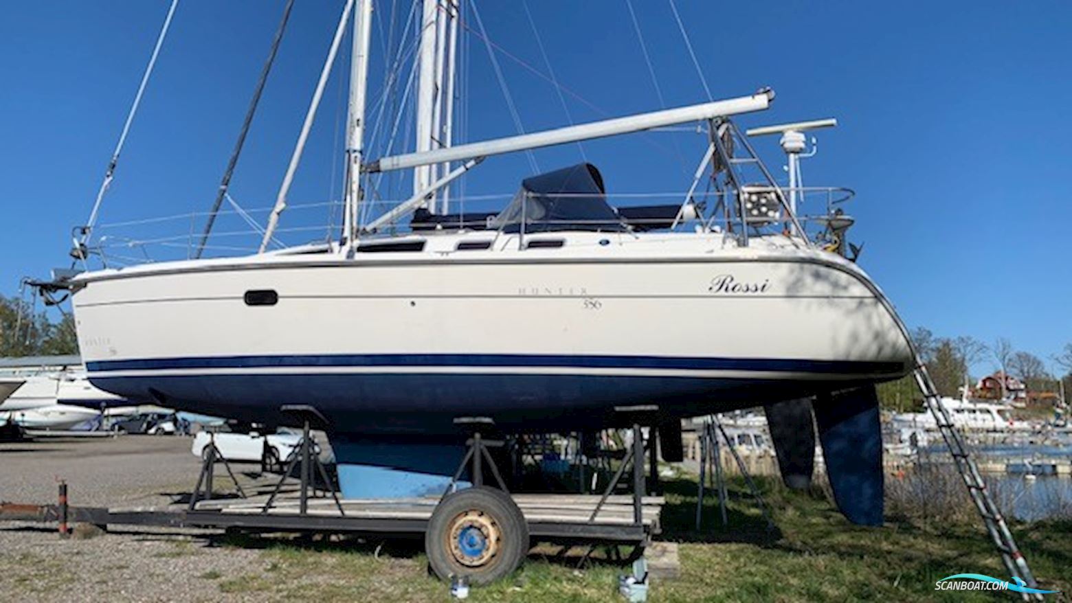Hunter 356