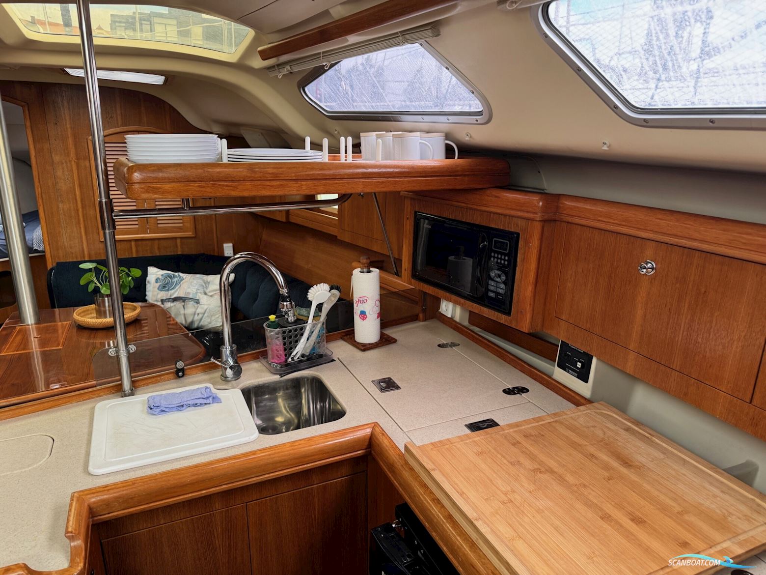 Hunter 386 “Legend”