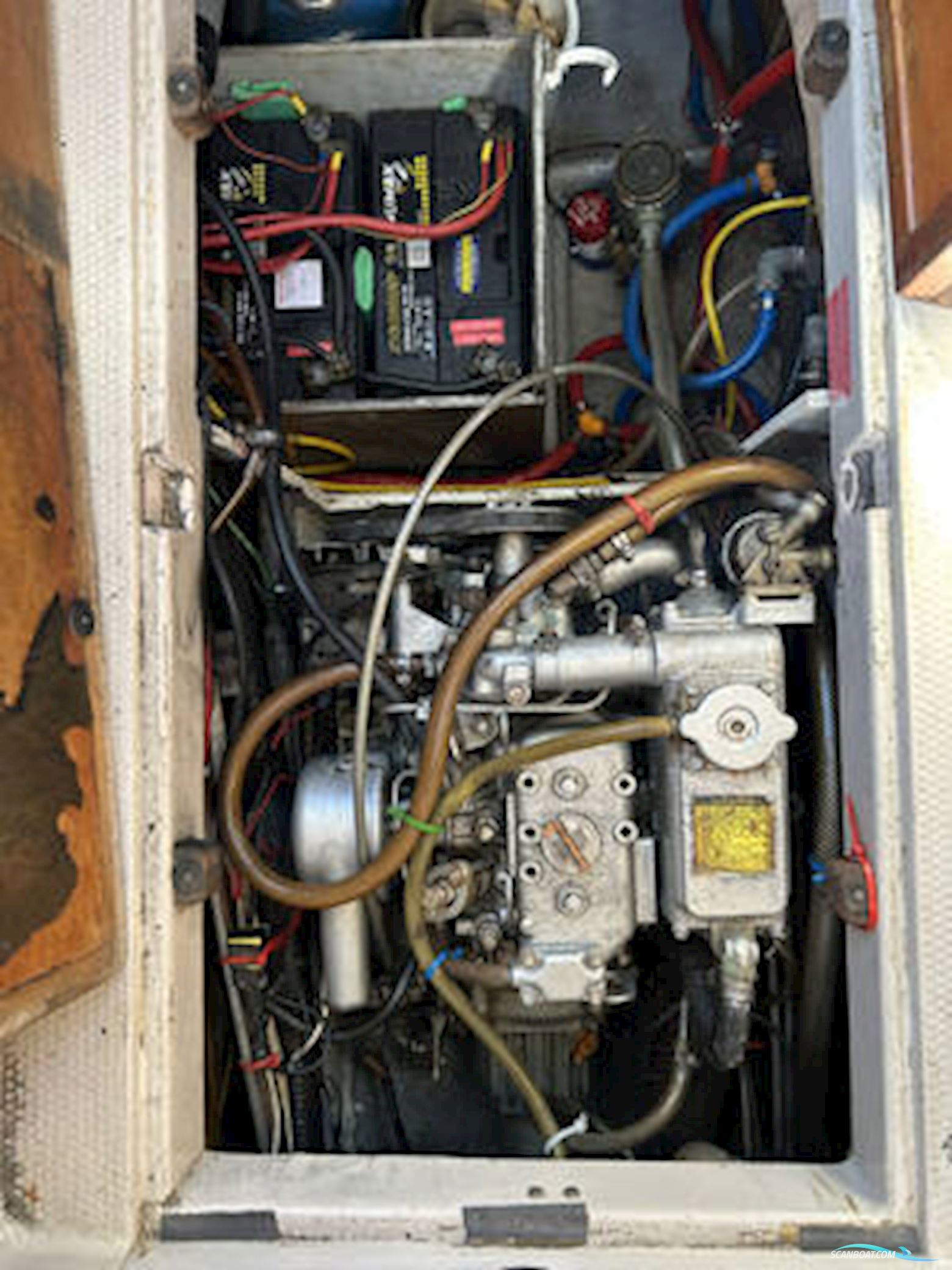 Hunter Horizon 32 Wheelhouse