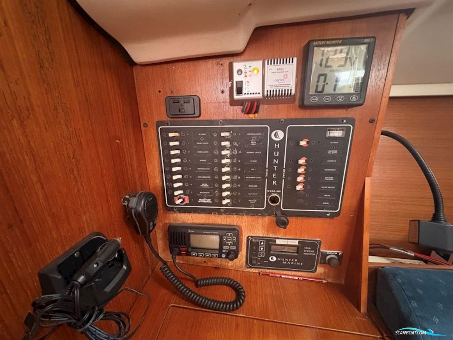 Hunter Legend 326