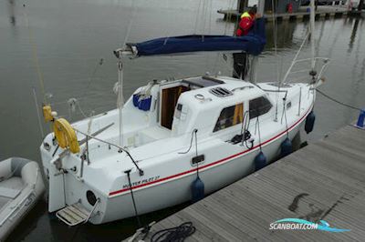 Hunter Pilot 27 Segelbåt 1995, med Nanni 2.5 HE motor, England