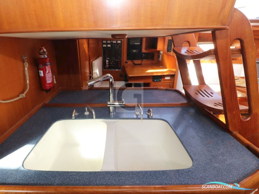 Hylas 54 RS