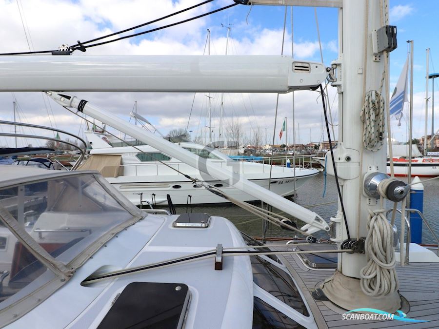 Hylas 54 RS