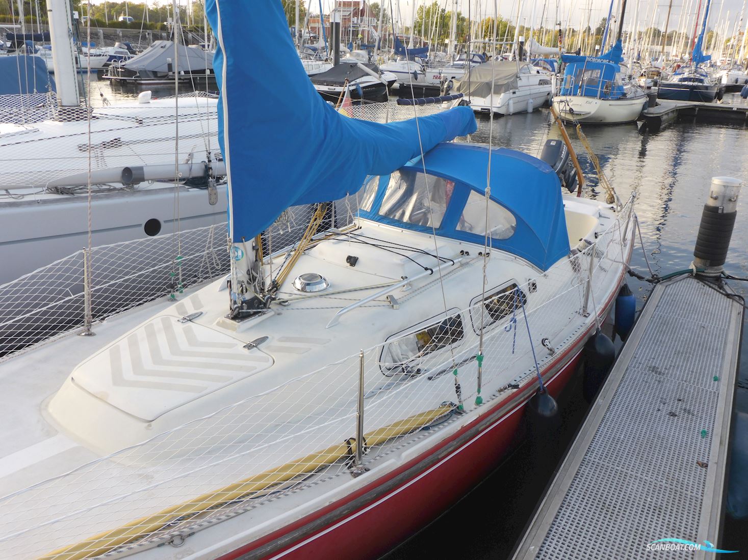 IF-Boot, Marieholm 24, Internationales Folkeboot Segelbåt 1974, med Yamaha motor, Tyskland