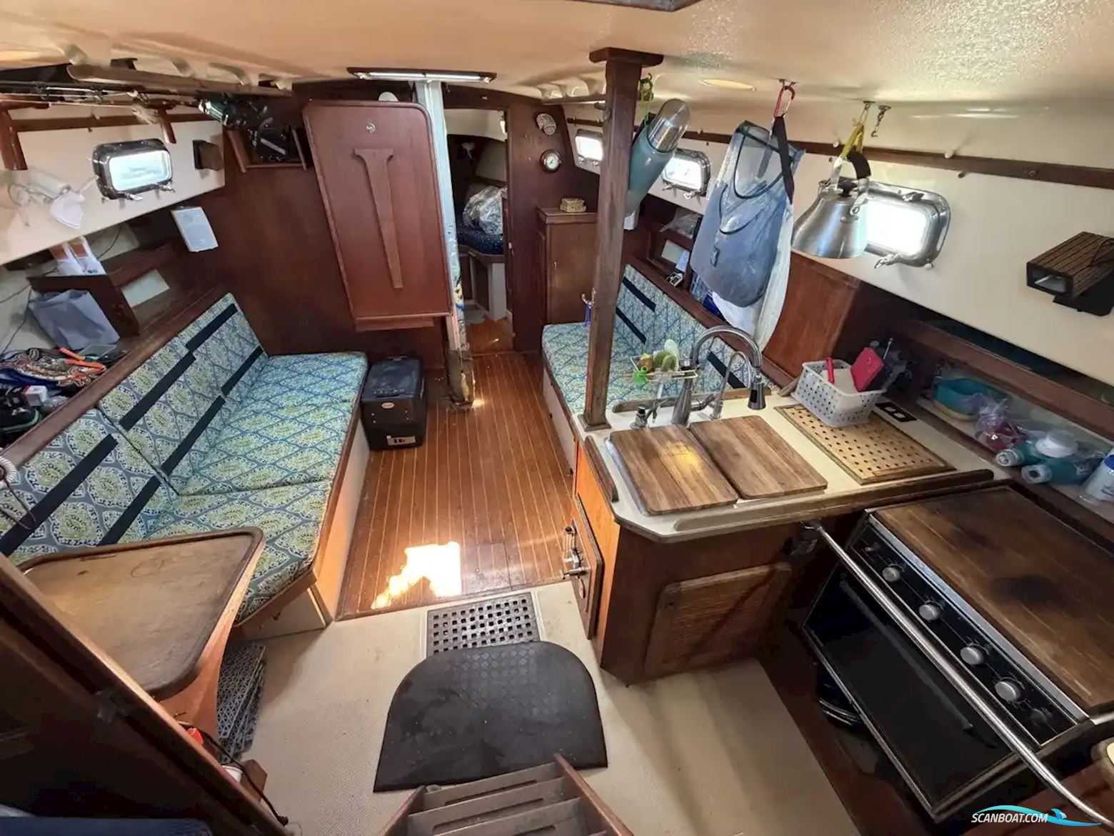 Island Packet 35