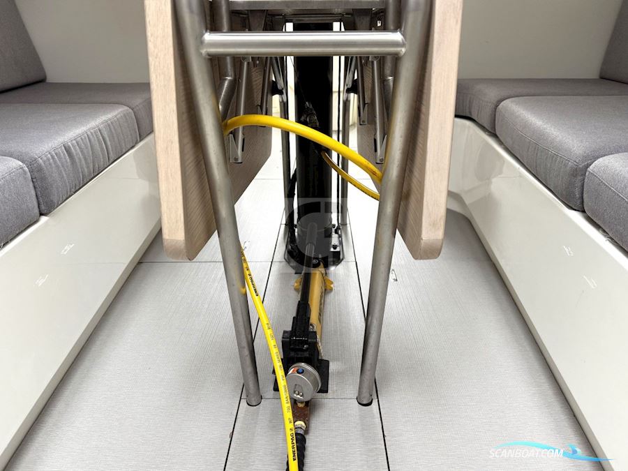 Italia Yachts 11.98 Fuoriserie