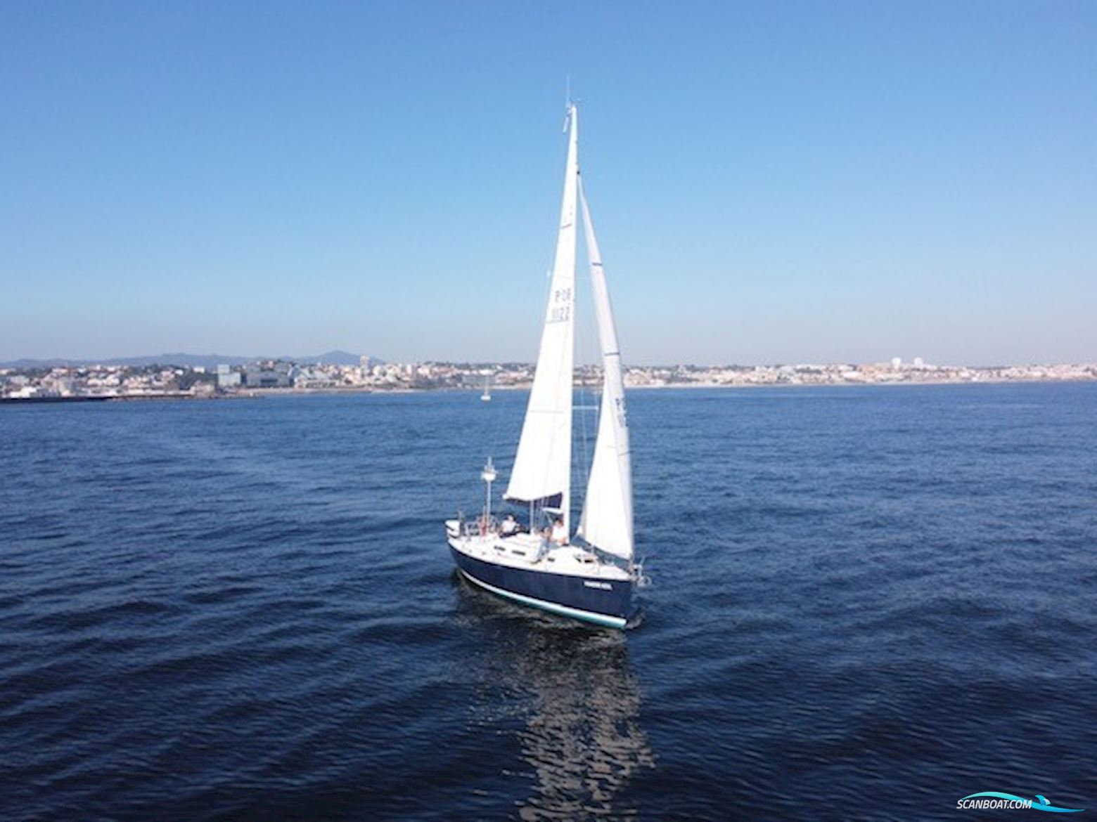 J Boats 32