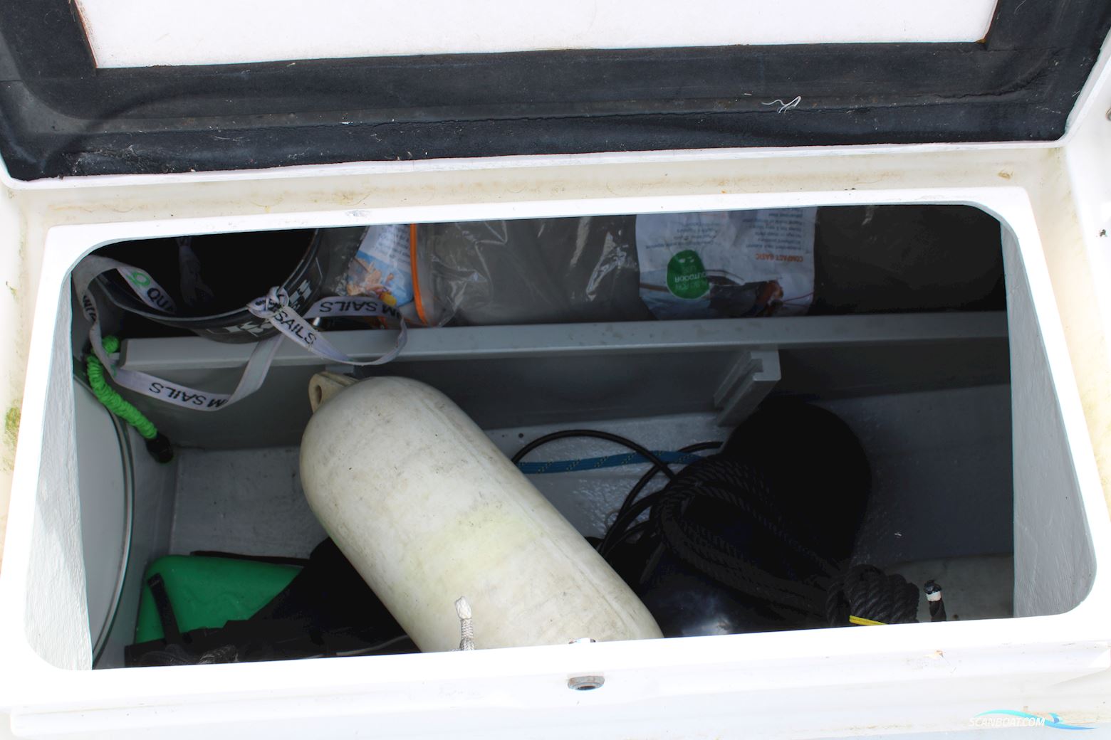 J Boats J109