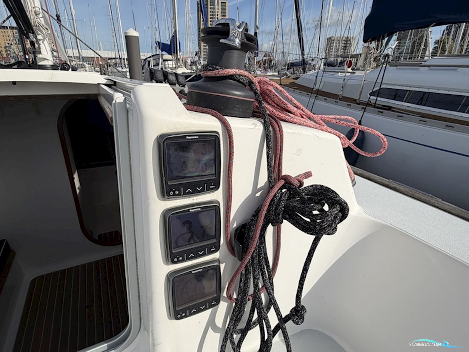 J/100