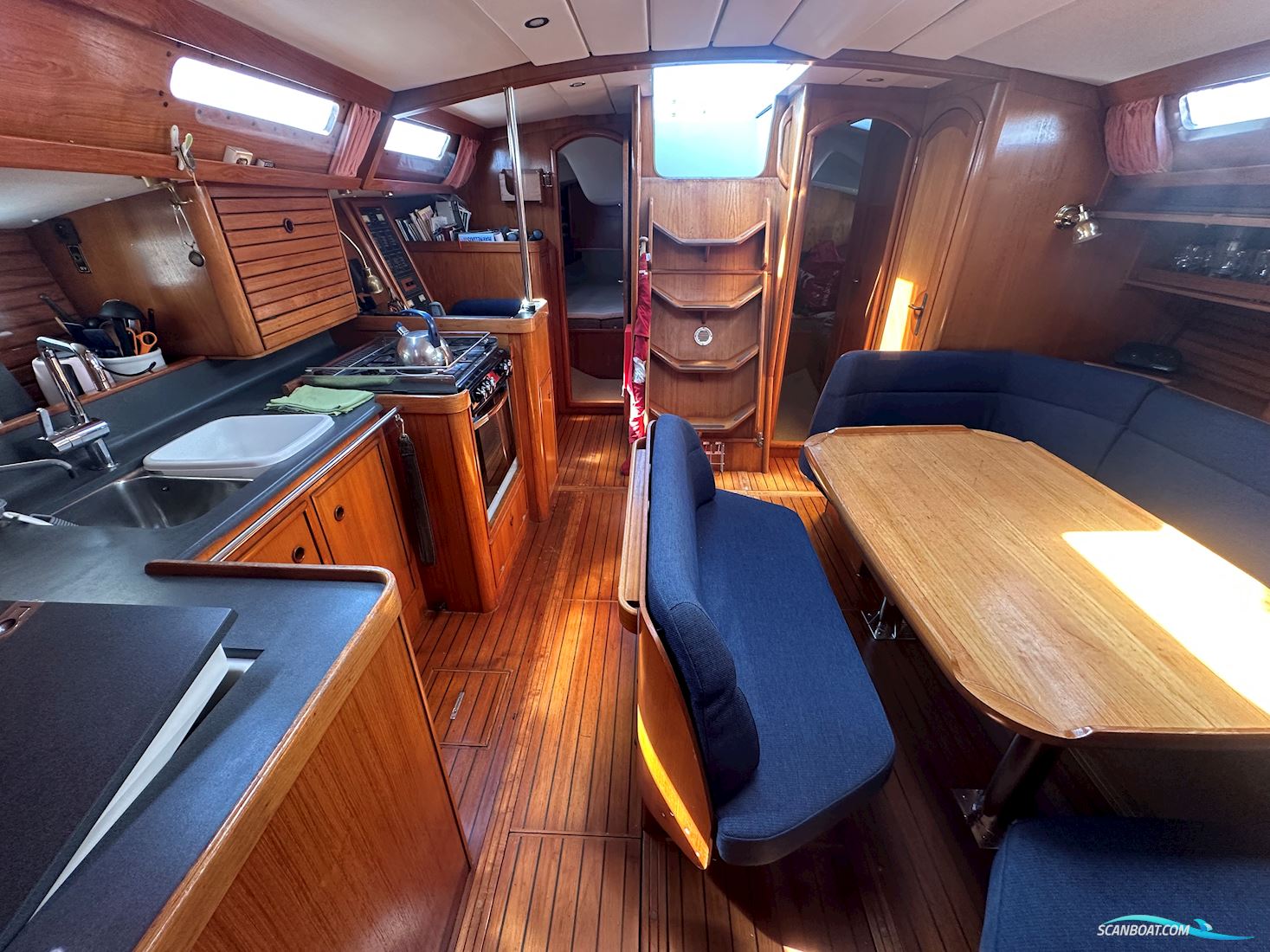 Jeanneau 44 Sun Magic