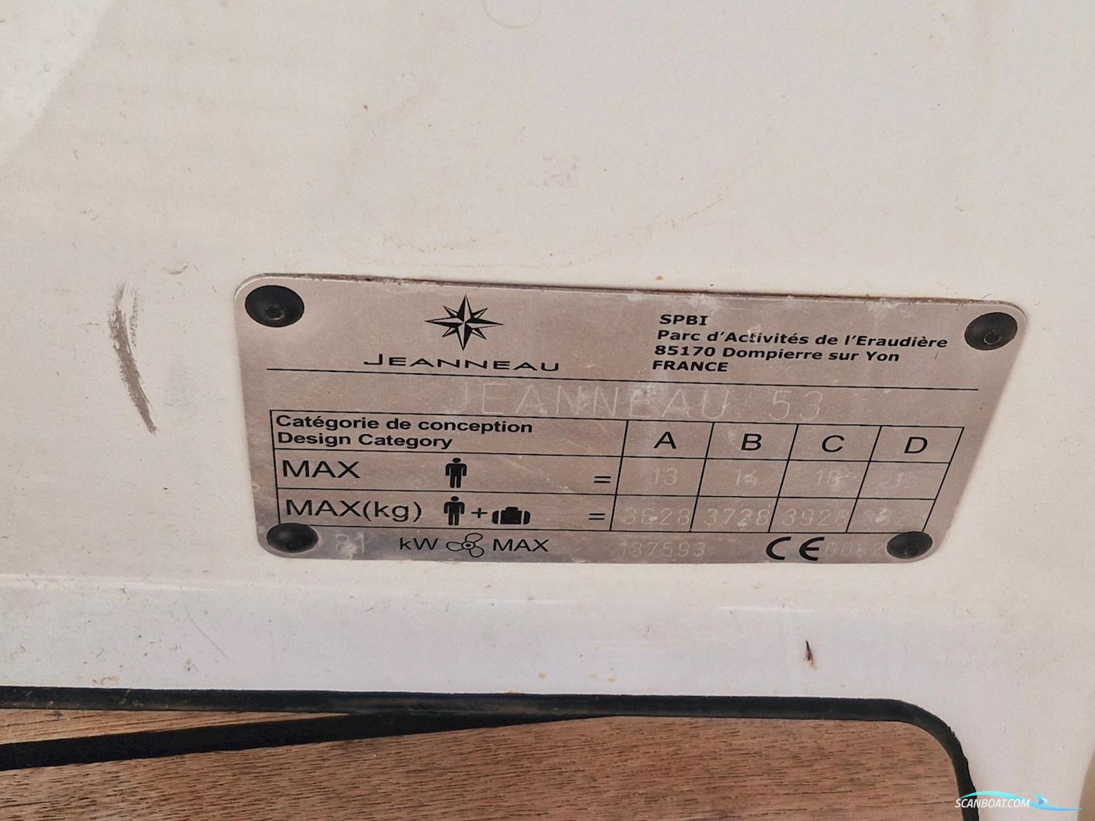 Jeanneau 53